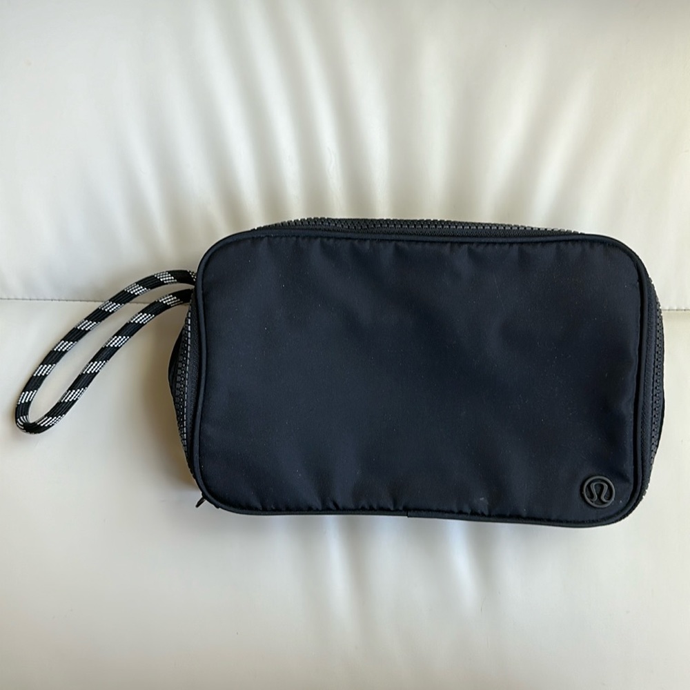 Lululemon travel kit bag with hang strap